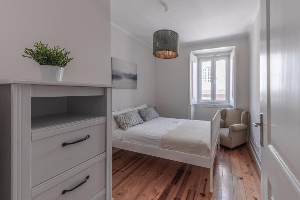 Apartment Sao Bento Design Lisbon